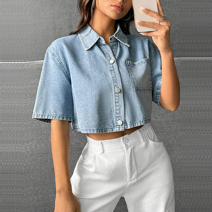 Chemise à manches courtes en denim fin et tendance