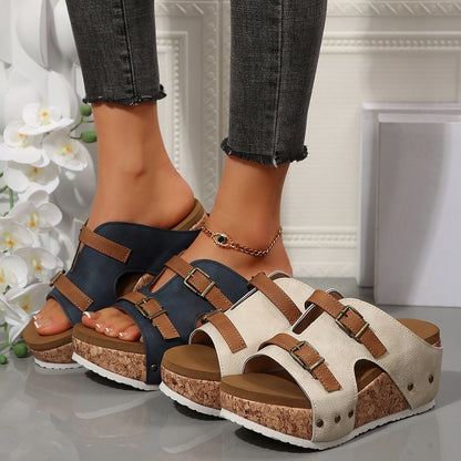 Sandales compensées à boucle – Confort & style au quotidien